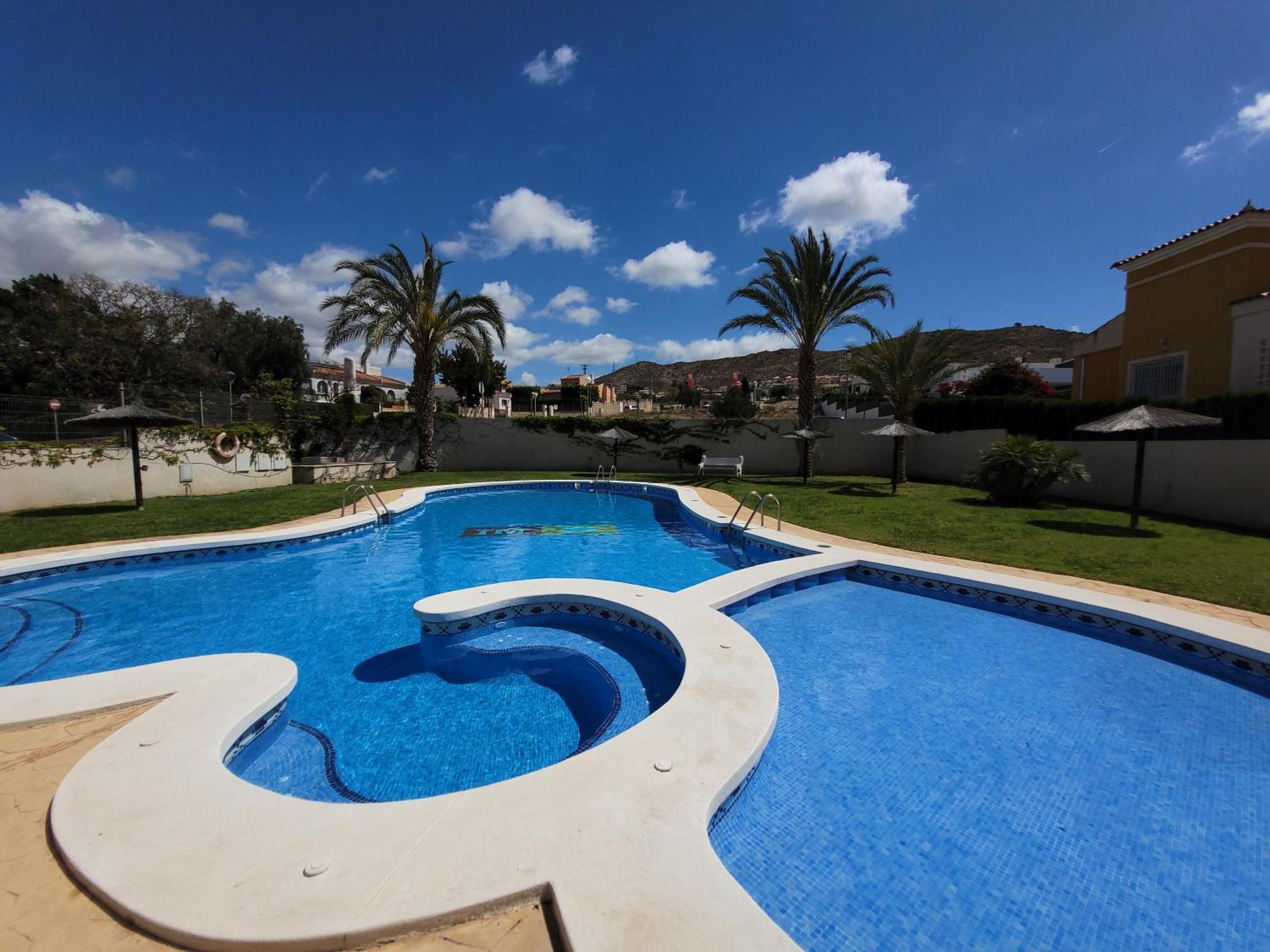 Chalet Adosado Acogedor Busot Alicante Exteriör bild